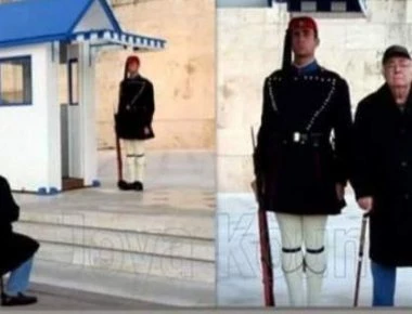 Μια υπέροχη φωτογραφία: Ζευγάρι ηλικιωμένων κάθισε μία ώρα μπροστά στον Εύζωνα εγγονό για να τον καμαρώσει